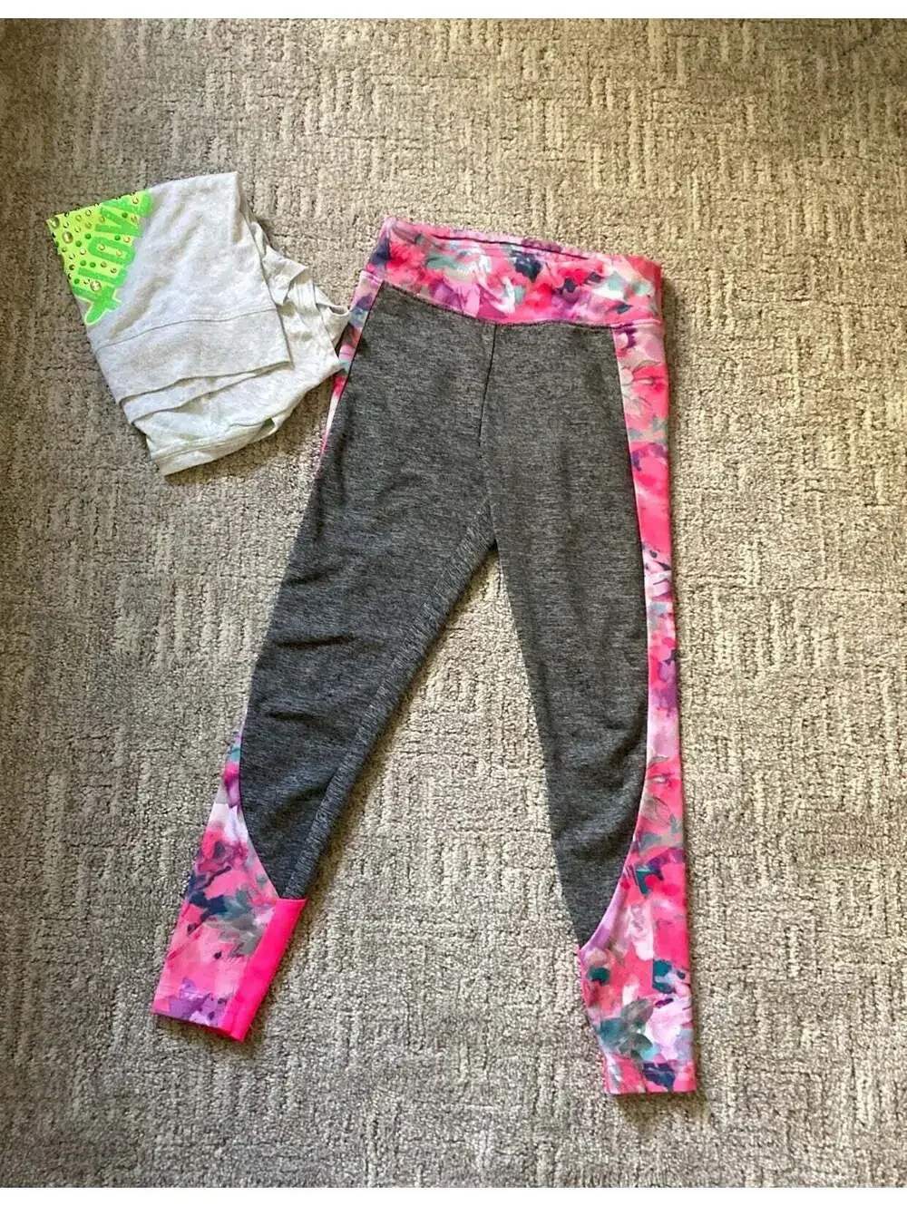 Justice girls 6 Leggings & bonus top